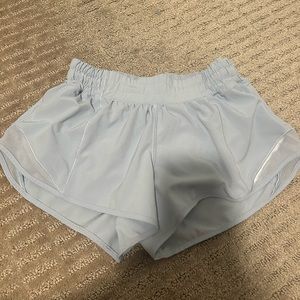 powder blue lululemon size 2 shorts in 2.5”